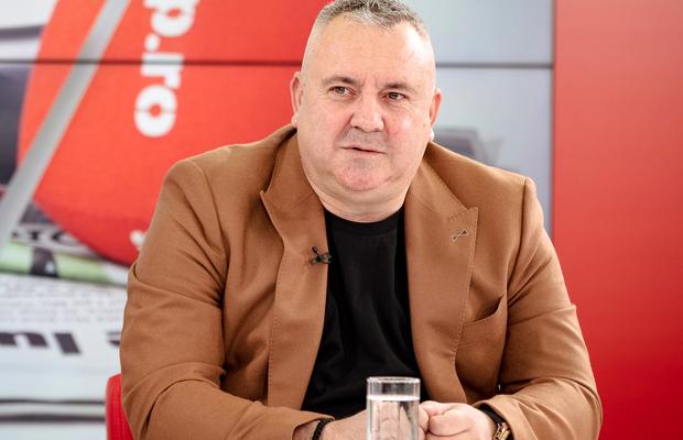 Mihai Iosif, povestiri din tinerețe la „Prietenii lui Ovidiu”: „Îmi plăcea să merg în Regie, că erau multe studente”