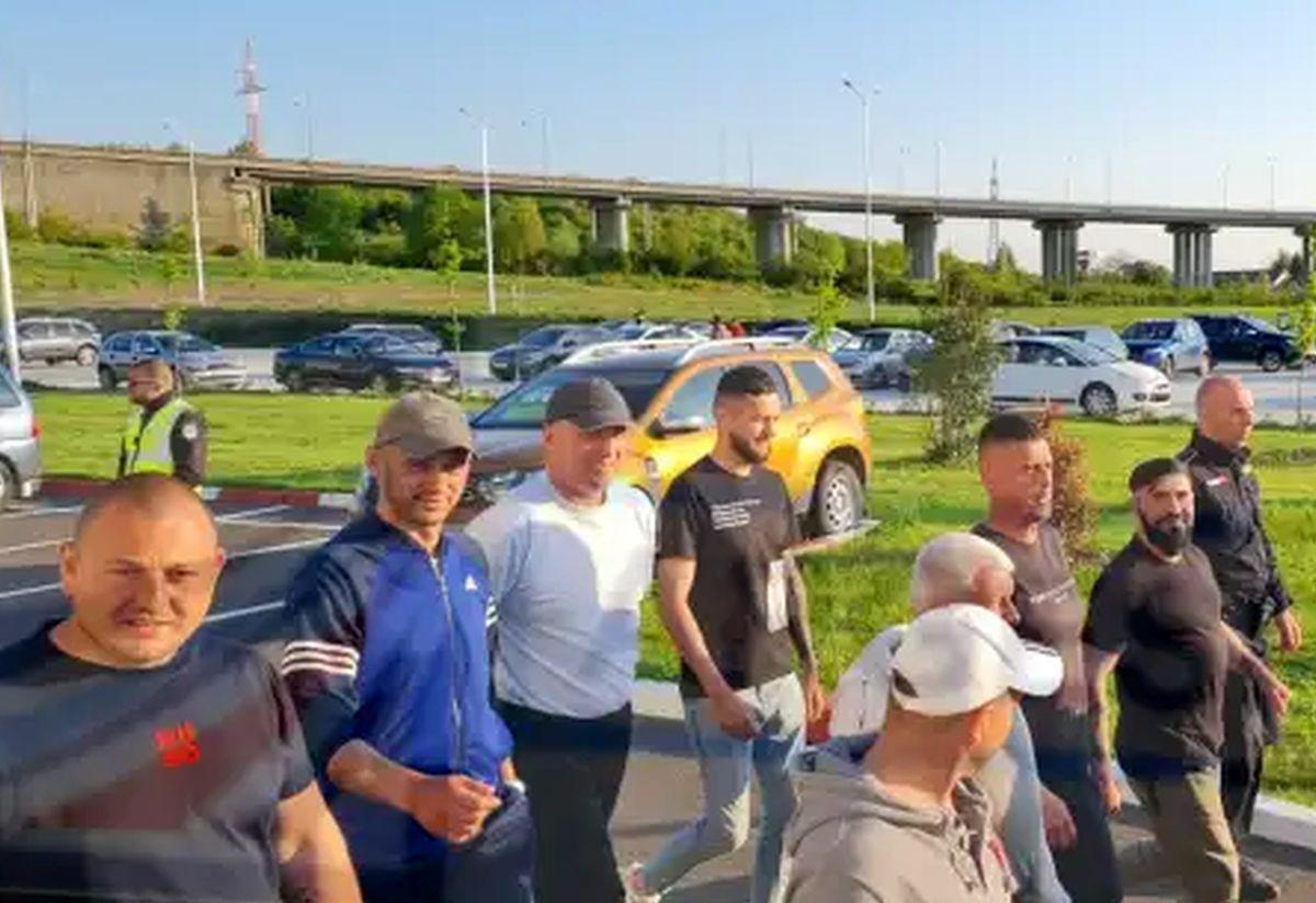 Controversatul Cristian Cioacă, prezent la un meci de handbal din „Liga Florilor”