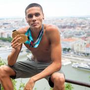 David Popovici și medaliile cucerite anul trecut, la Budapesta / FOTO: Raed Krishan