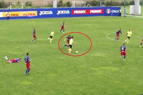 Dinamovistul Valentin Borcea (încercuit) a înscris un gol de excepție în poarta Stelei / Captură Youtube@ Streaming Team Romania