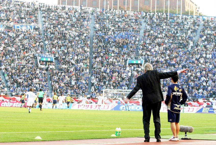 Ivica Osim, în 2005, pe banca lui Jef United, în Japonia. Foto: Imago Images