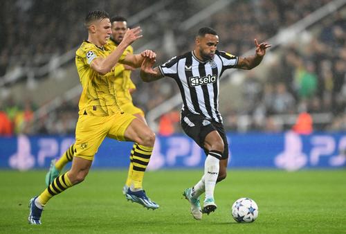 Nico Schlotterbeck, în Newcastle - Borussia Dortmund 0-1 (25 octombrie 2023) // FOTO: Getty Images