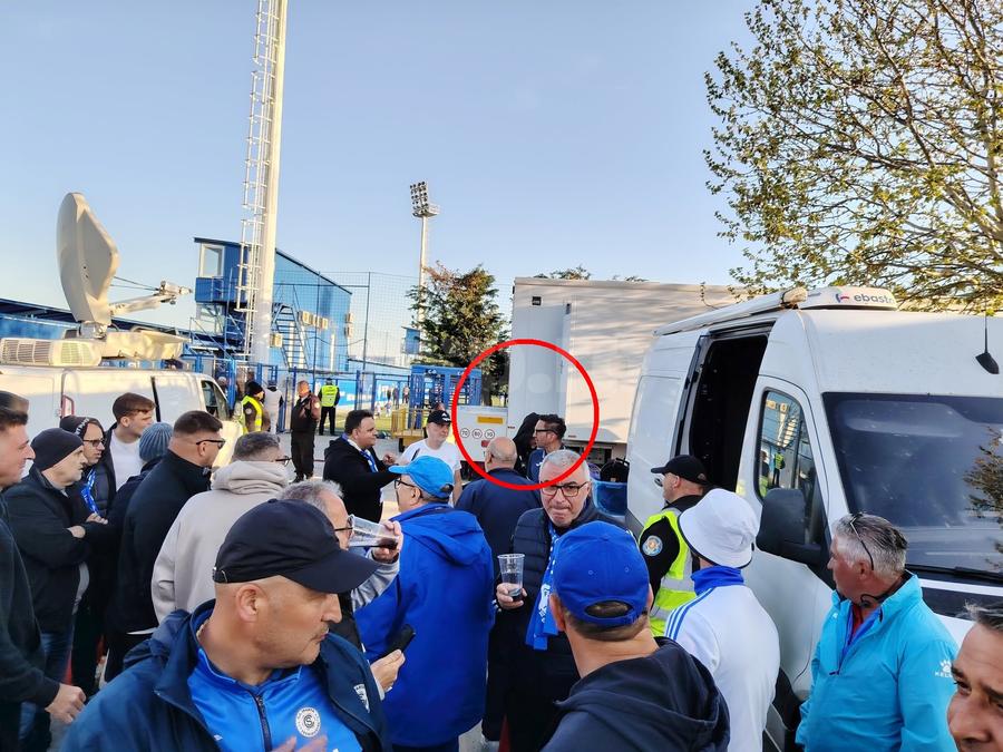 Ce nu s-a văzut la TV în Farul - Gloria Buzău » Situația inedită în care a fost surprins Sebastian Colțescu la pauză