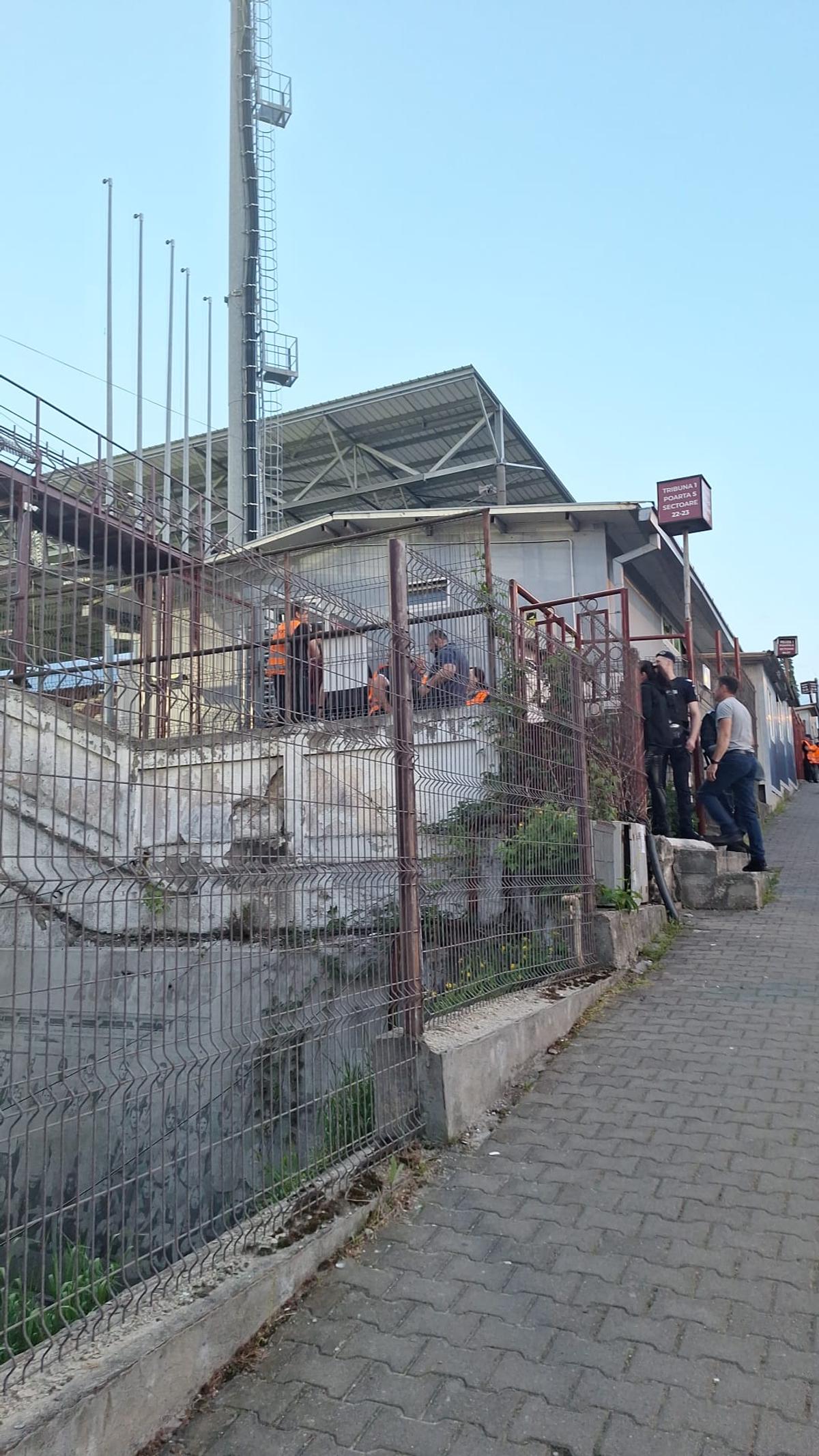 Imagini de la porți înainte de CFR - U Cluj