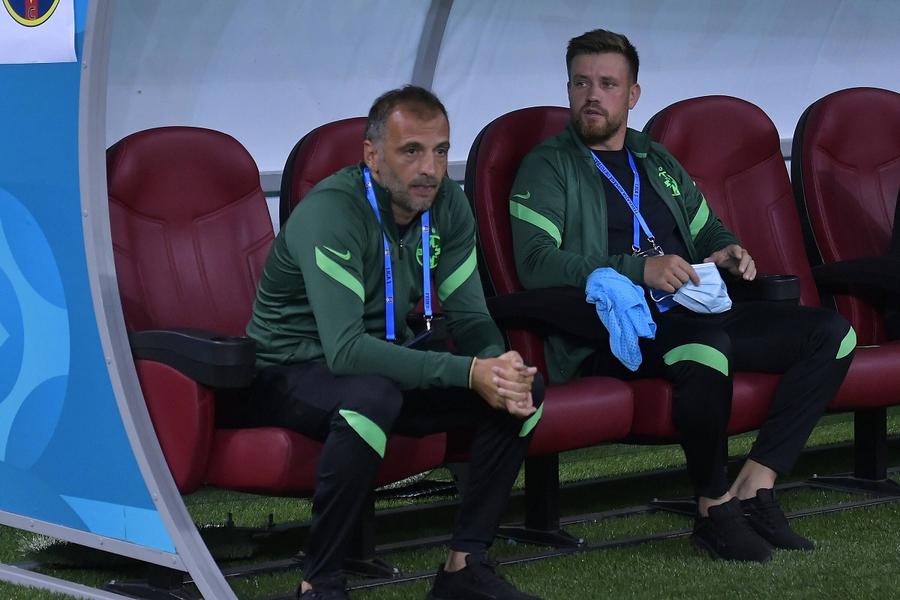 Doar 7 partide a pregătit-o Dinu Todoran pe FCSB. Mihai Pintilii i-a fost secund. Foto: Imago Și-a ruinat cariera » Fostul antrenor de la FCSB a retrogradat în Liga 4 fără ca echipa lui să marcheze în play-out