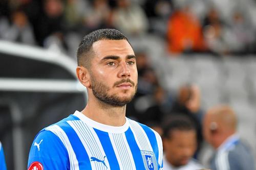 Vladimir Screciu, mijlocașul central de la Universitatea Craiova, s-a resemnat cu ratarea titlului, în urma eșecului cu Rapid, scor 1-2/ foto Imago Images