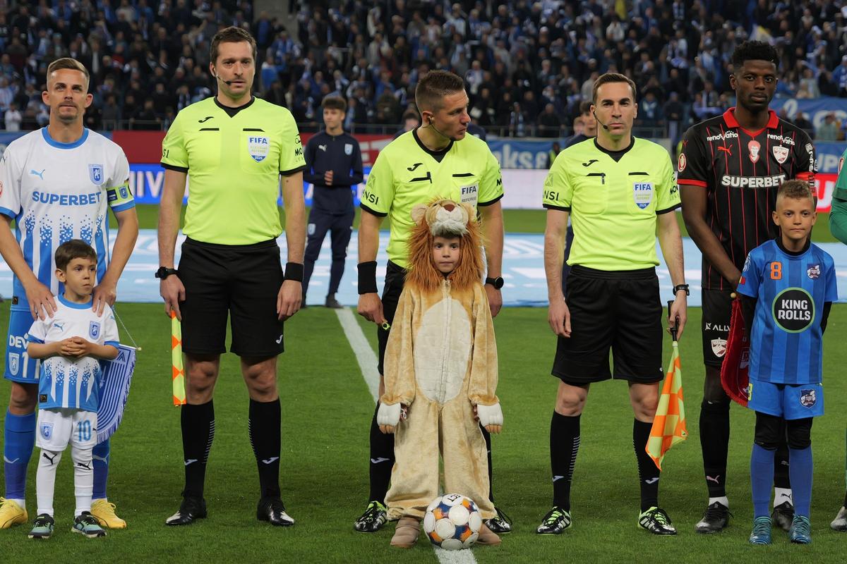 Universitatea Craiova - Dinamo, în etapa a 7-a din play-off // foto: Andrei Furnigă (GSP.ro)