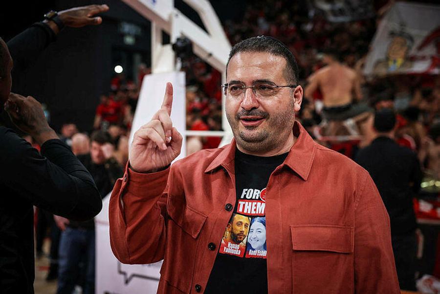 Proprietarul-miliardar, aproape de o tragedie în aer » Avionul a fost nevoit să aterizeze de urgență