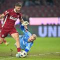 Edvinas Gertmonas, portarul lui U Cluj (dreapta) // FOTO: Imago Images