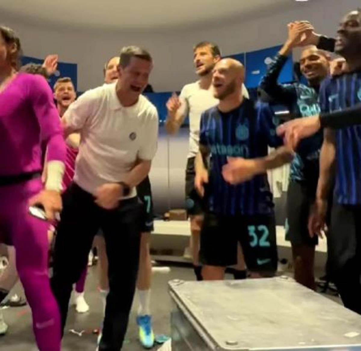 Imagini nebune din vestiarul lui Inter după titlu