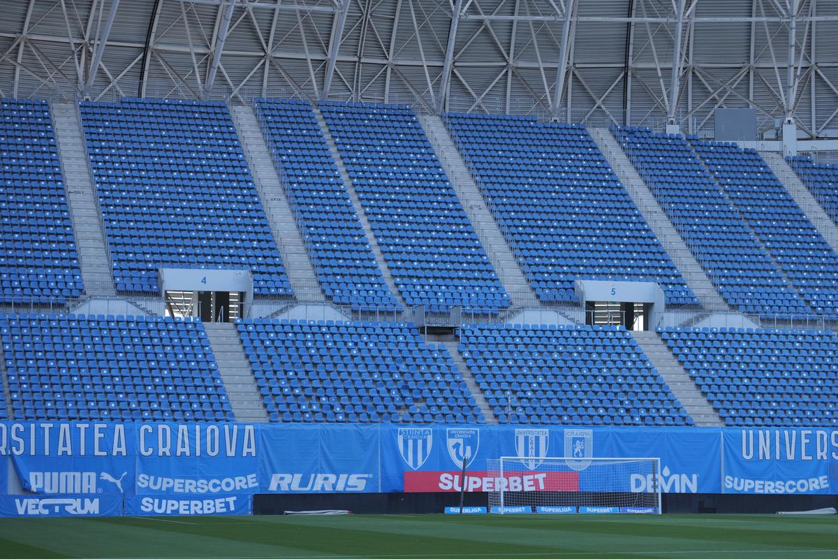 Imagini înainte de Universitatea Craiova - Dinamo