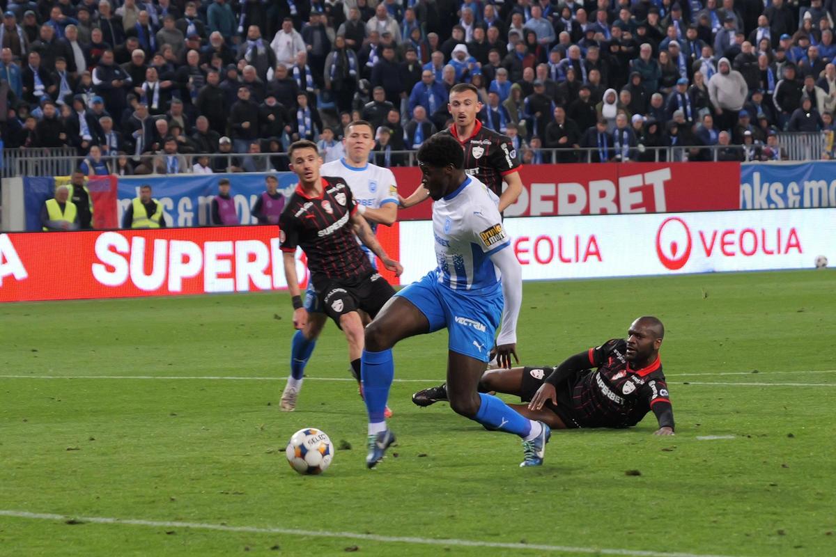 Universitatea Craiova - Dinamo, în etapa a 7-a din play-off // foto: Andrei Furnigă (GSP.ro)