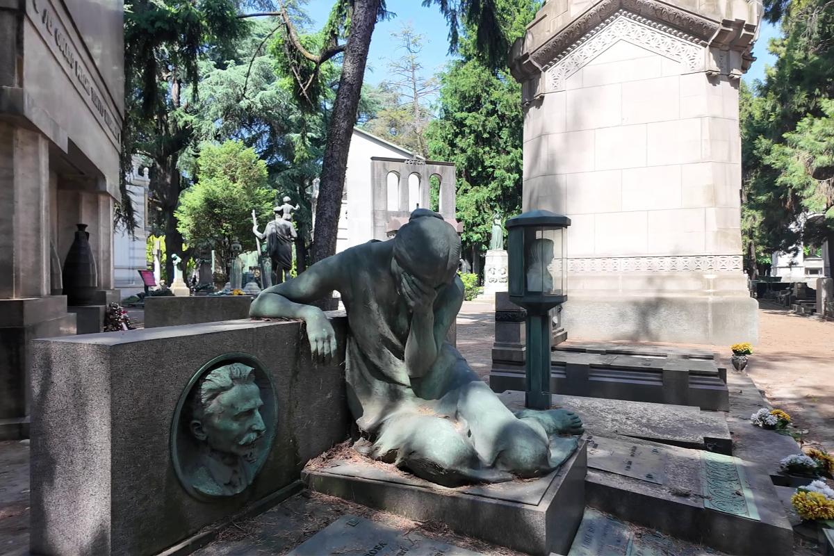 Cimitirul Monumentale. Derby-ul din Milano care s-a mutat în piatră: Meazza, lângă Kilpin
