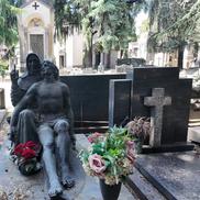 Morminte-monument în Cimitirul Monumentale din Milano. Foto: GSP