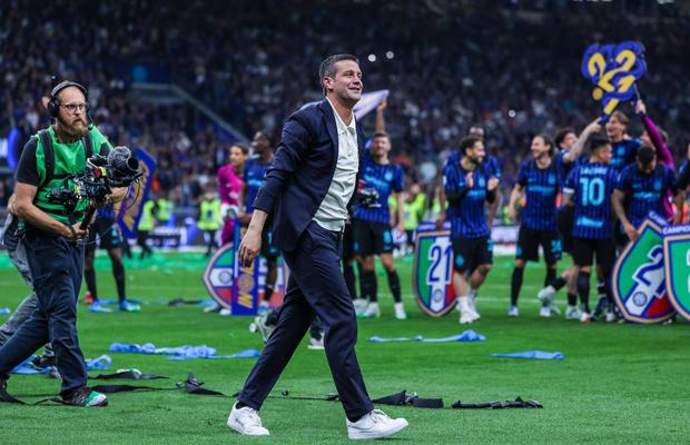 Ce scrie presa din Italia despre performanța lui Chivu la Inter: „De la cea mai neagră noapte, la triumf”