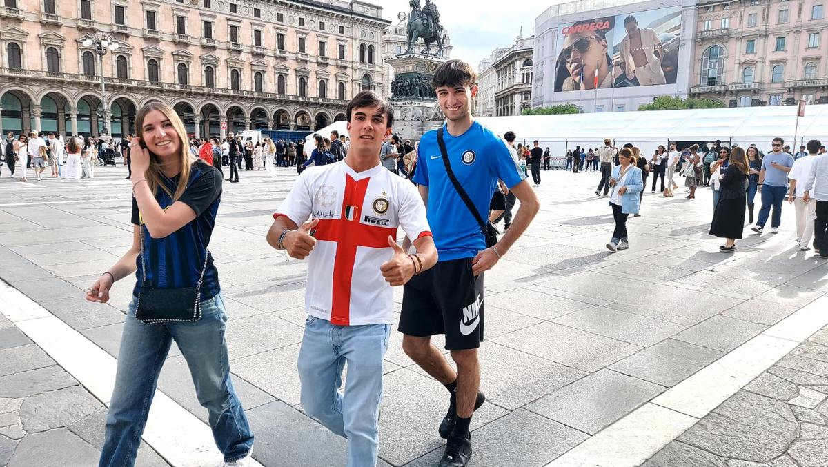 Fanii lui Inter au ieșit în Piața Domului să sărbătorească titlul