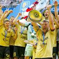 La 40 de ani, Podolski a câștigat trofeul cu echipa de suflet // FOTO: X