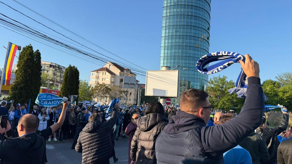 Imagini înainte de Universitatea Craiova - Dinamo