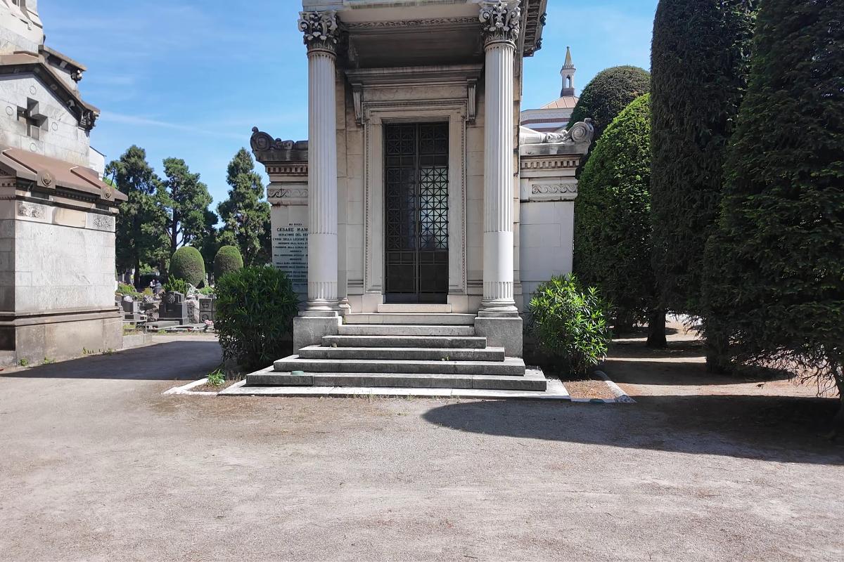 Cimitirul Monumentale. Derby-ul din Milano care s-a mutat în piatră: Meazza, lângă Kilpin