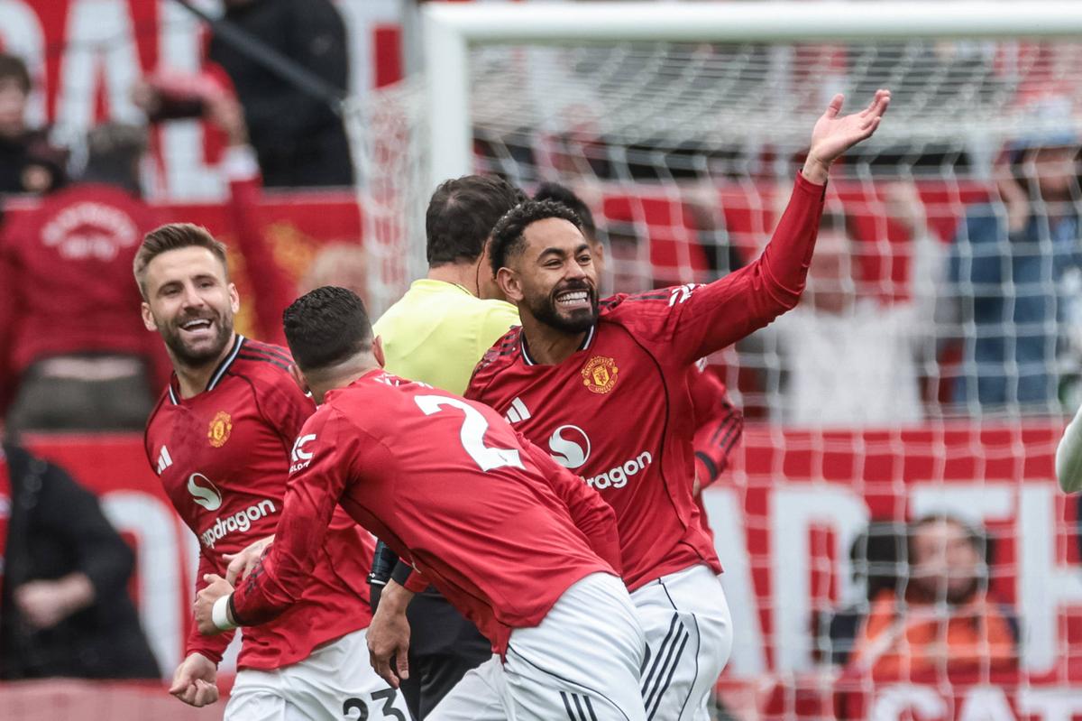 Manchester United - Liverpool, etapa 35 din Premier League