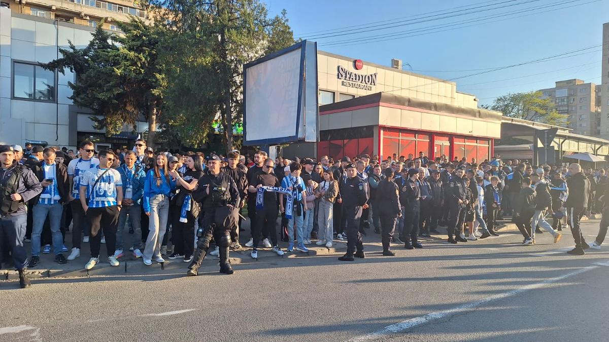 Imagini înainte de Universitatea Craiova - Dinamo