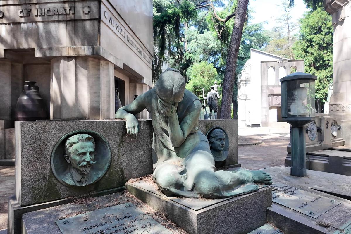 Cimitirul Monumentale. Derby-ul din Milano care s-a mutat în piatră: Meazza, lângă Kilpin