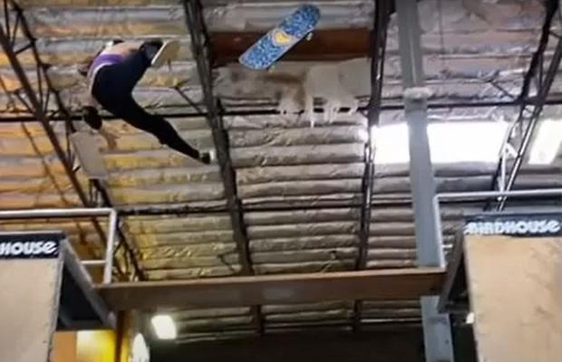 VIDEO O skateriță profesionistă, de doar 11 ani, a ajuns la spital după o accidentare teribilă: „Casca mi-a salvat viața”