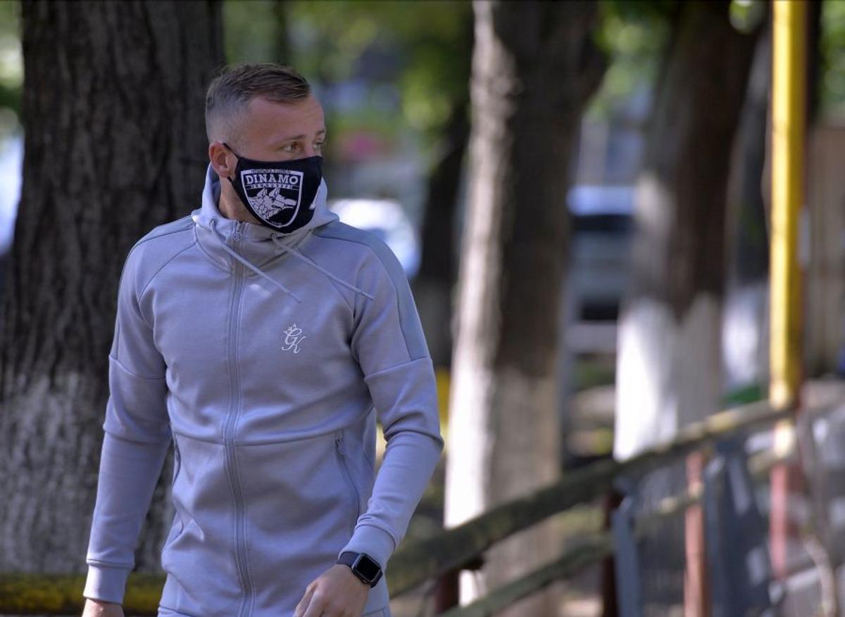 EXCLUSIV Primul semn că Dinamo se vinde! Anunțul făcut de conducere către jucători