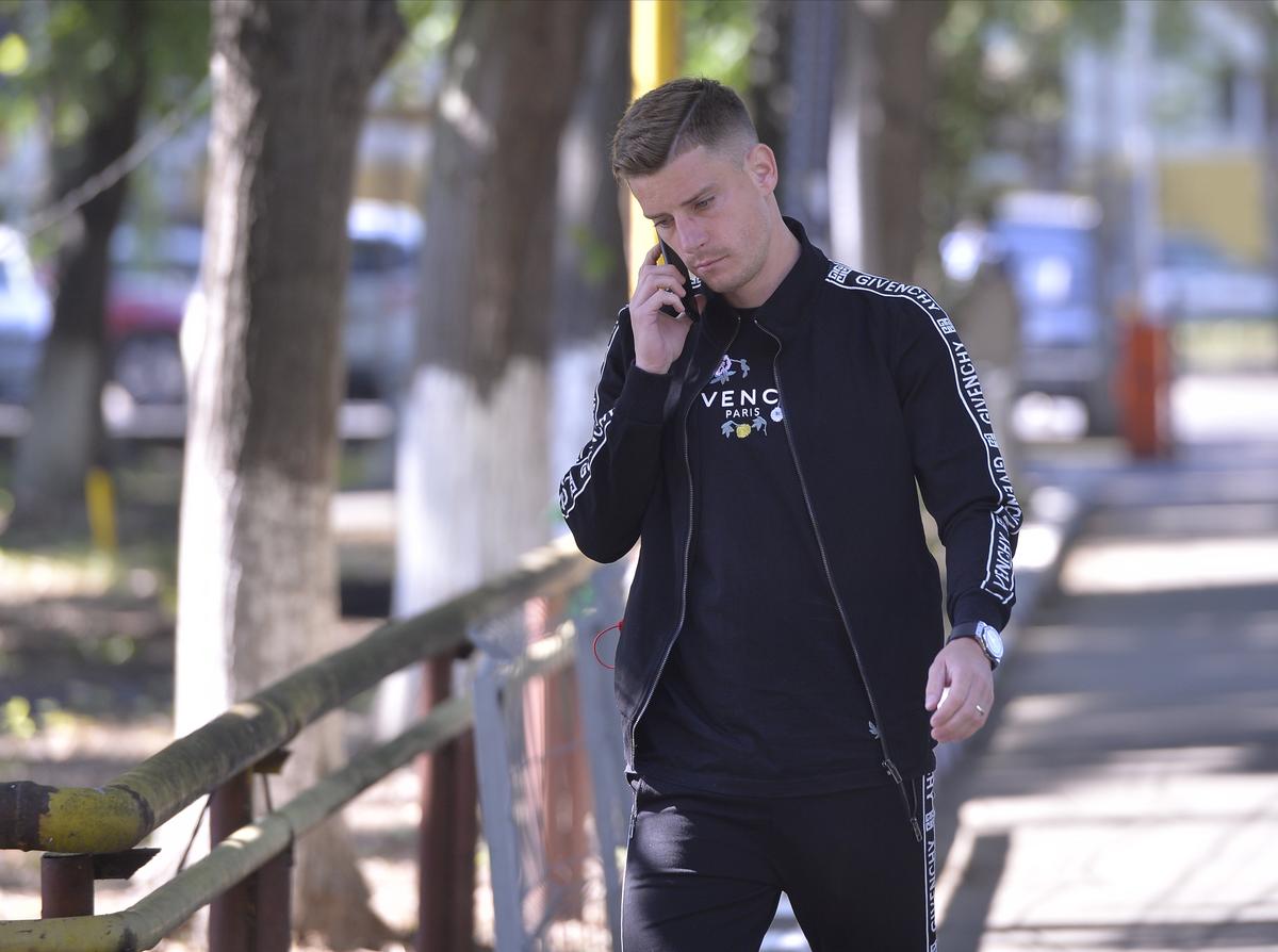 EXCLUSIV Primul semn că Dinamo se vinde! Anunțul făcut de conducere către jucători