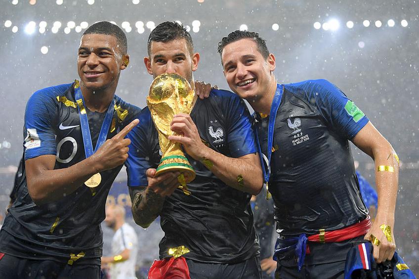 Lucas Hernandez, în centru // FOTO: Guliver/GettyImages