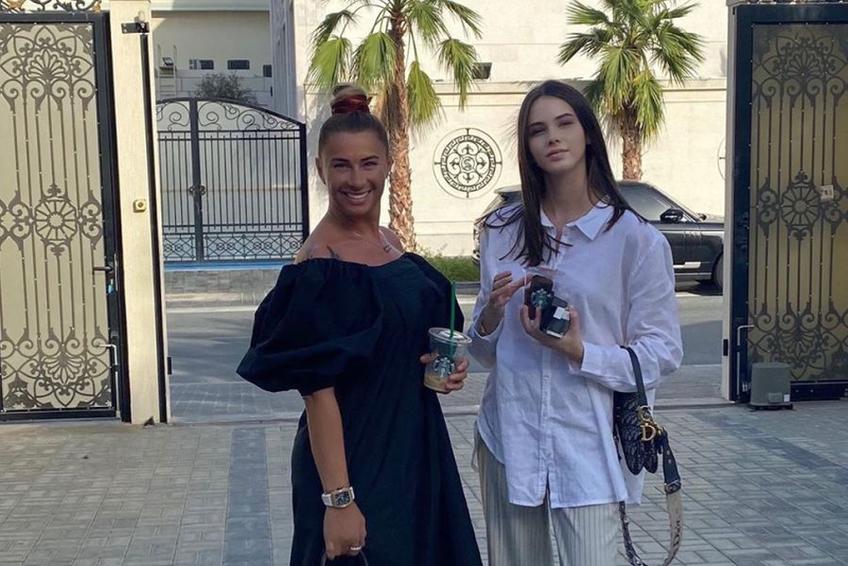 Anamaria Prodan alături de fiica sa, Rebecca // sursă foto: Instagram @ anamariaprodanreghecampf
