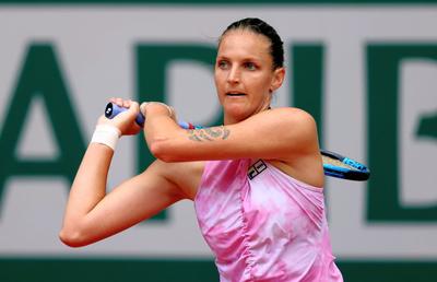 Altă surpriză la Roland Garros: Karolina Pliskova, eliminată în turul secund!