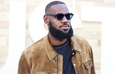 LeBron James este, oficial, miliardar! Primul jucător activ din NBA care ajunge la această performanță