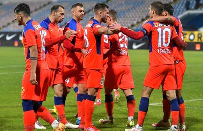 Inexplicabil: FCSB a dat afară un titular ca să folosească un jucător mai slab