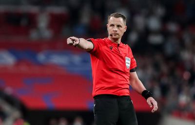 Andreas Ekberg arbitrează Muntenegru - România » Numele său se leagă de una dintre cele mai mari rușini din fotbalul românesc