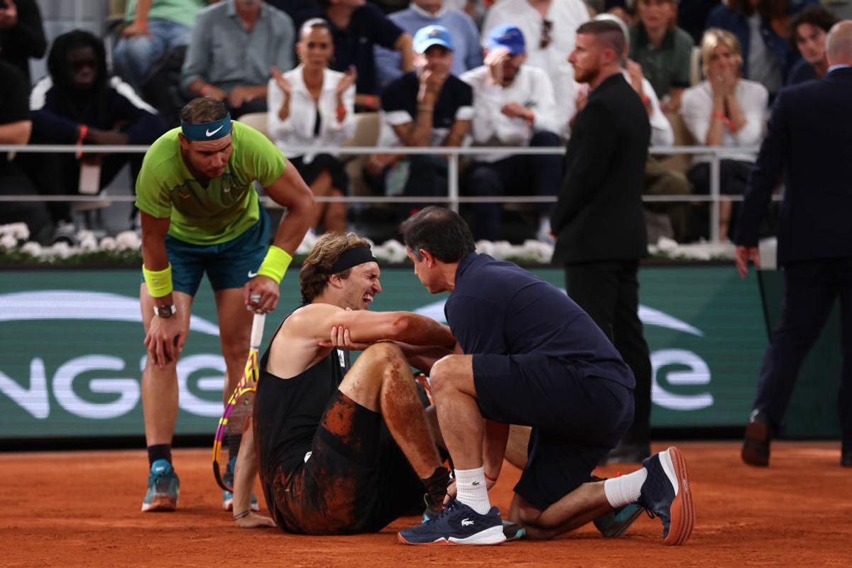 Fratele lui Zverev era live la Eurosport în momentul teribilei accidentări: „E imposibil! Sascha nu plânge niciodată, e ceva rău”