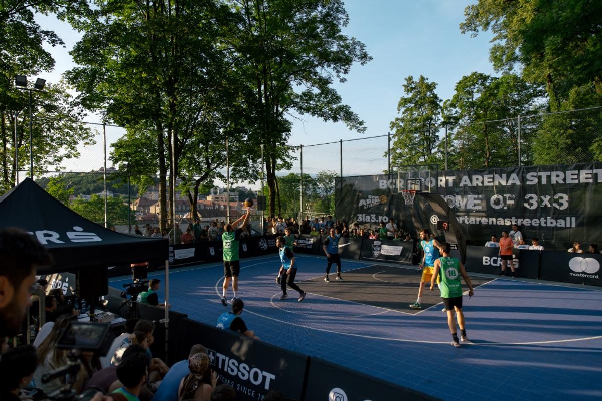 Au „invadat” Tâmpa! A fost spectacol sub panou la Sport Arena Streetball Brașov