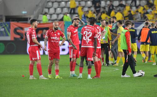 Dinamo a dat afară 6 jucători, dar n-a adus niciunul nou