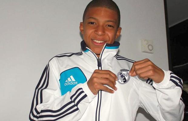 Kylian Mbappe, primul mesaj după ce a fost prezentat la Real Madrid + Imaginile care spun totul
