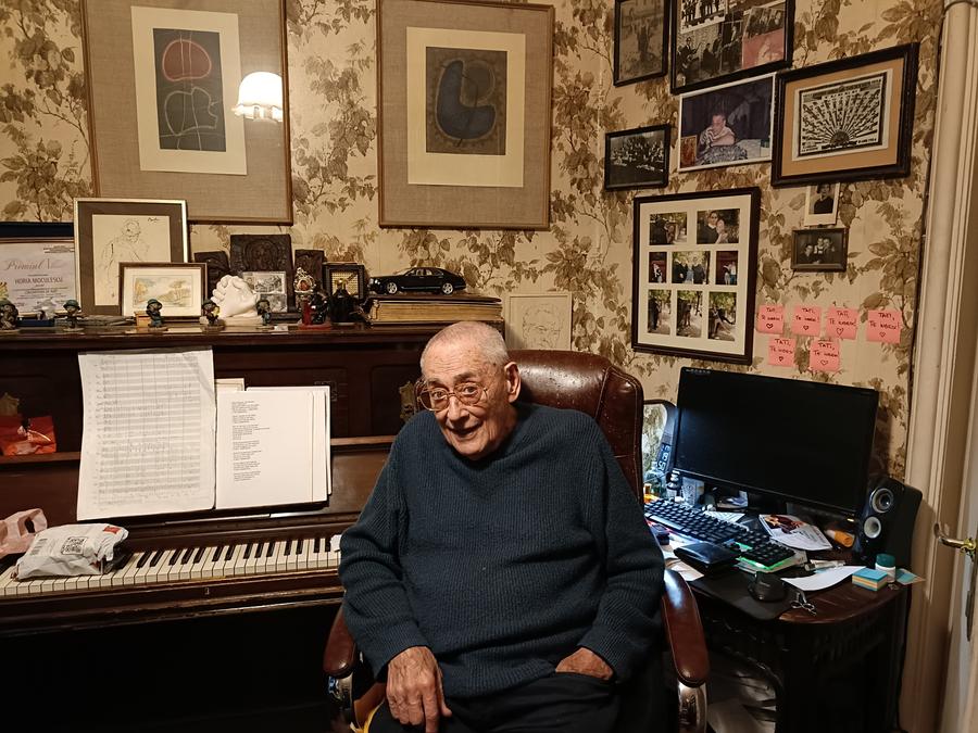Horia Moculescu Foto: Eduard Apostol Analiză tăioasă a celui care se declară „stelist din 1947”: „Coman, capricios! Păcat de Olaru că se complace căzând tot timpul”