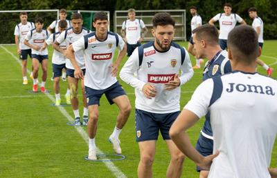 Toată lumea s-a oprit pentru a-l aplauda! Faza zilei în cantonamentul naționalei U21, Pancu e în transă + new-entry la antrenamentul de azi