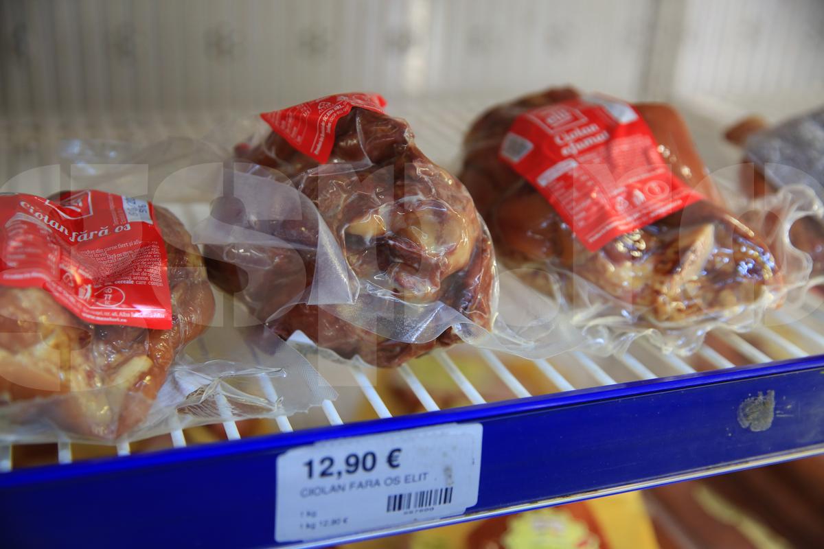 „Am simțit potențial pe piața austriacă” » Business-ul 100% românesc descoperit în Graz: patron-microbist, politică la tejghea și produse tradiționale pe alese