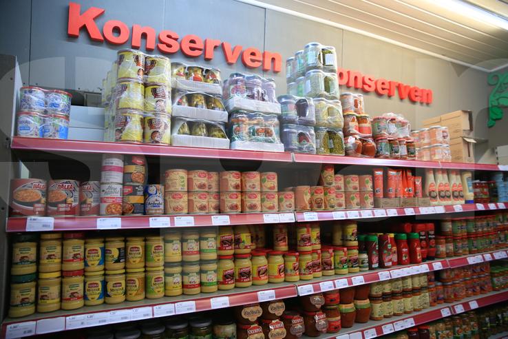 Imagini din magazinul românesc din Graz FOTO: Ionuţ Iordache (GSP)