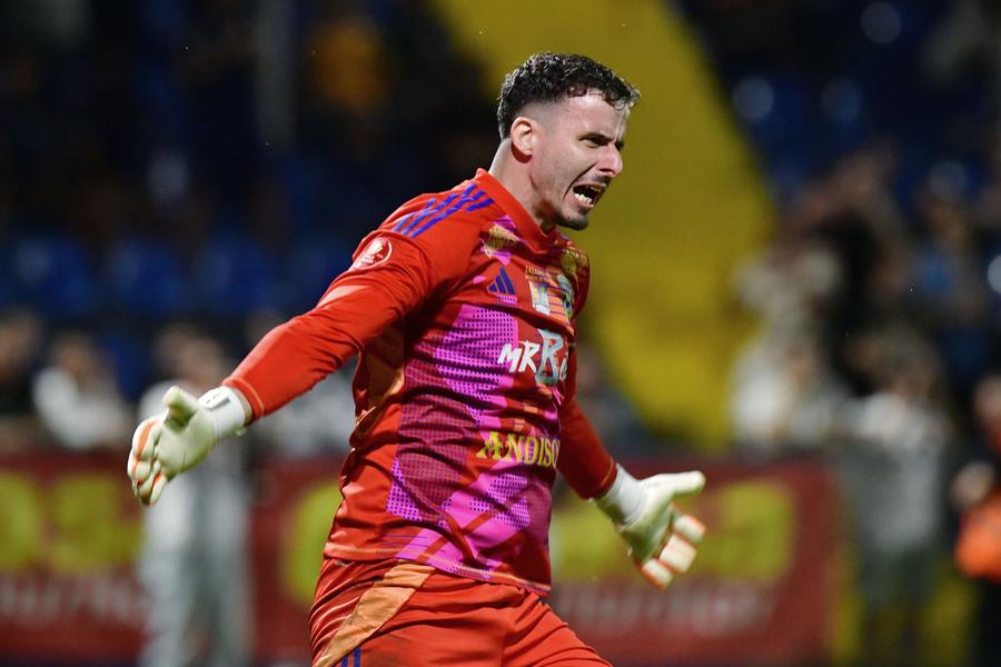 Stefan Krell, după ce a blocat revenirea Voluntariului în L1 Prima achiziție a lui Liviu Ciobotariu la Petrolul! Salariu lunar de 6.500 de euro