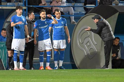 Andrei Ciobanu (centru), OUT de la Farul Constanța. FOTO: Imago Images