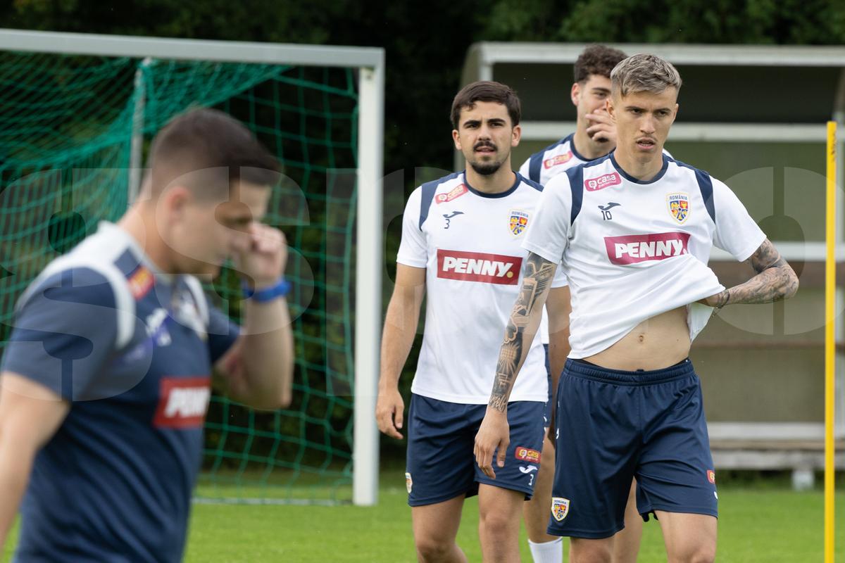 Toată lumea s-a oprit pentru a-l aplauda! Faza zilei în cantonamentul naționalei U21, Pancu e în transă + new-entry la antrenamentul de azi