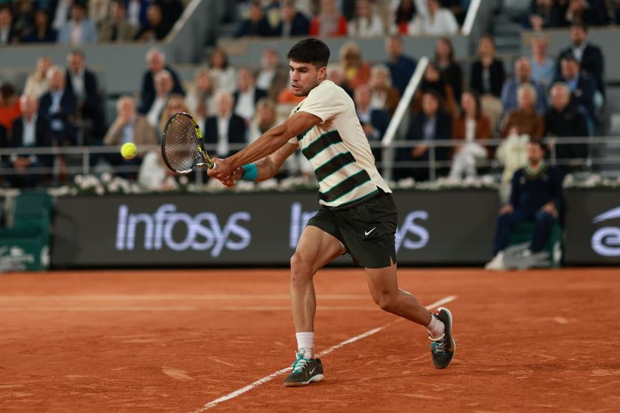 Carlos Alcaraz, calificare în semifinalele Roland Garros/Foto: Getty Images După calificarea în semifinalele Roland Garros, Coco Gauff a dezvăluit jucătorul care o inspiră: „Vreau să zâmbesc la fel de mult ca el”