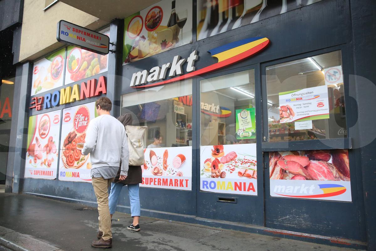 „Am simțit potențial pe piața austriacă” » Business-ul 100% românesc descoperit în Graz: patron-microbist, politică la tejghea și produse tradiționale pe alese