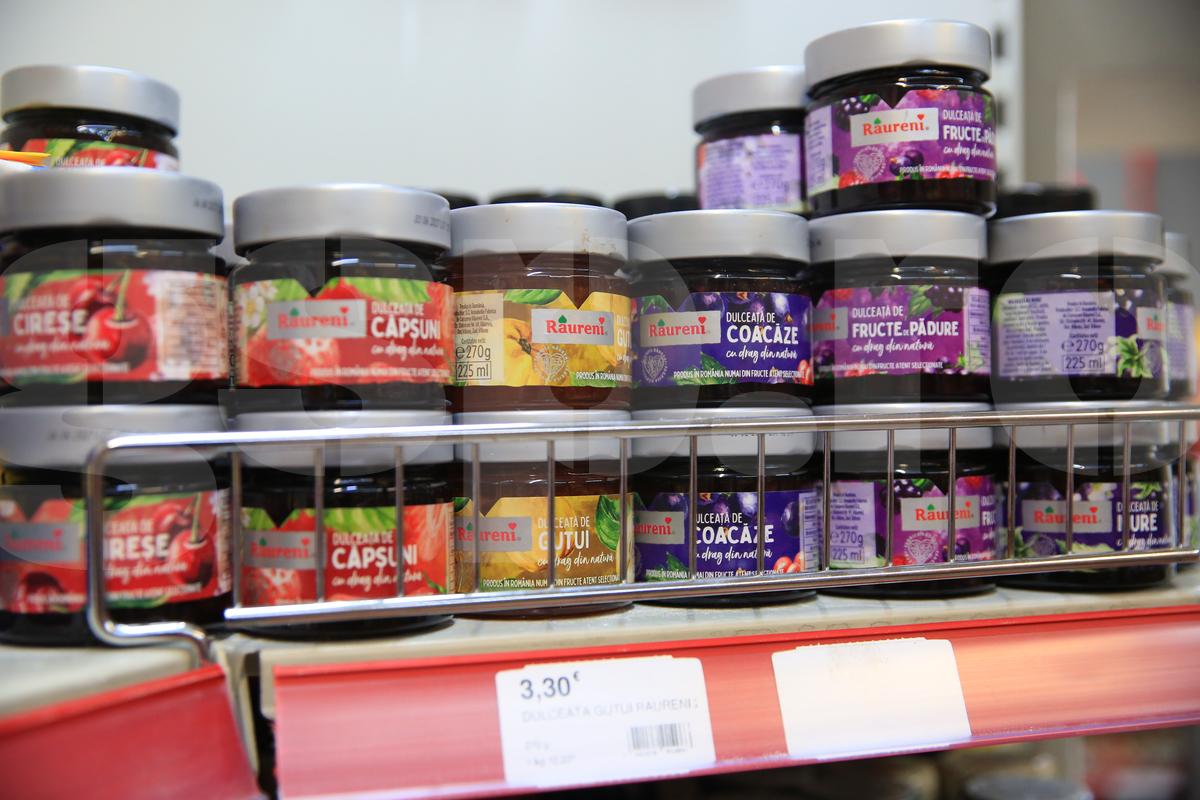 „Am simțit potențial pe piața austriacă” » Business-ul 100% românesc descoperit în Graz: patron-microbist, politică la tejghea și produse tradiționale pe alese