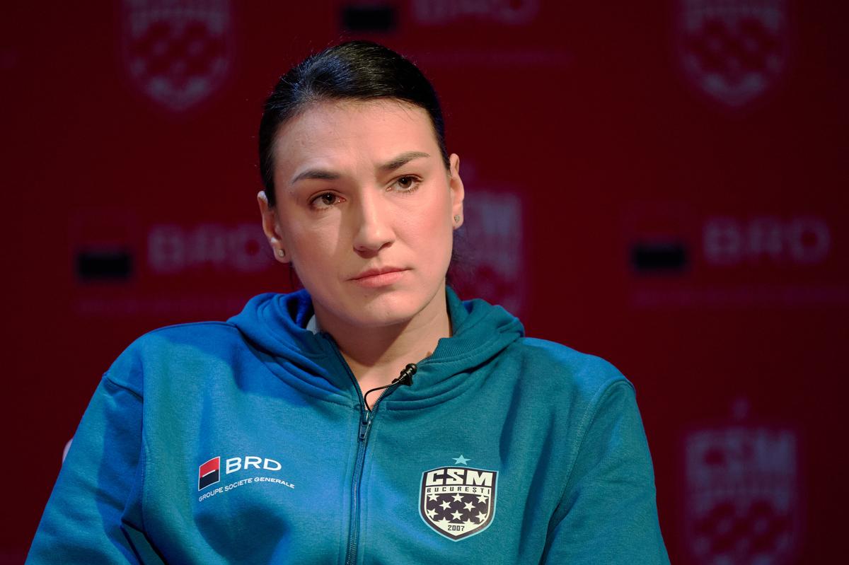 De la glorie la adio » Totul despre cariera Cristinei Neagu: debutul briliant la Mondialul din Franța, accidentările care i-au adus durere și revenirea acasă
